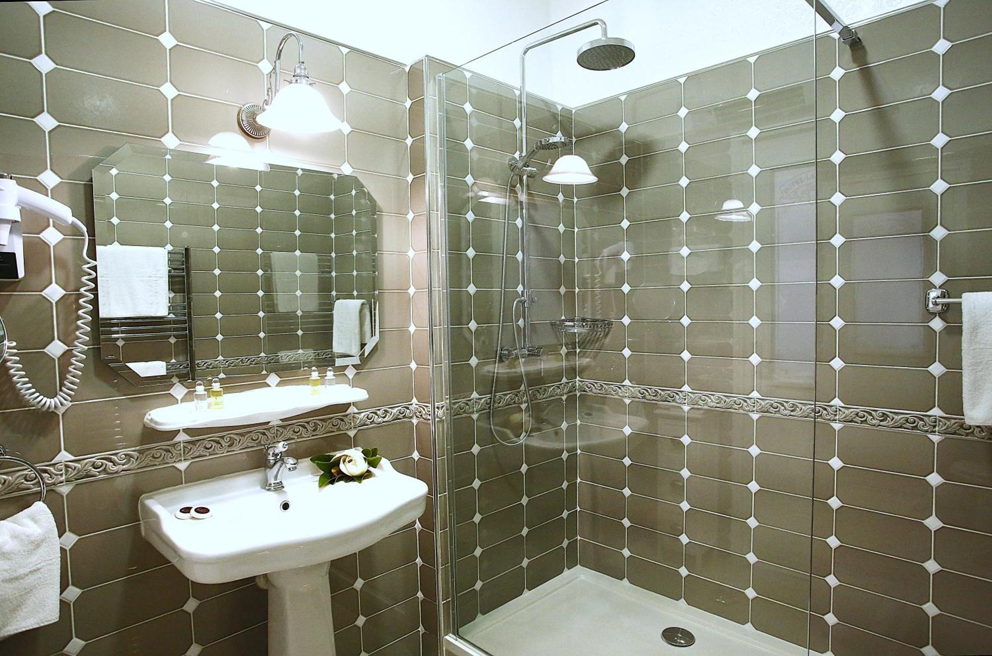 Le Magnolia Hotel Calvi  Bagian luar foto