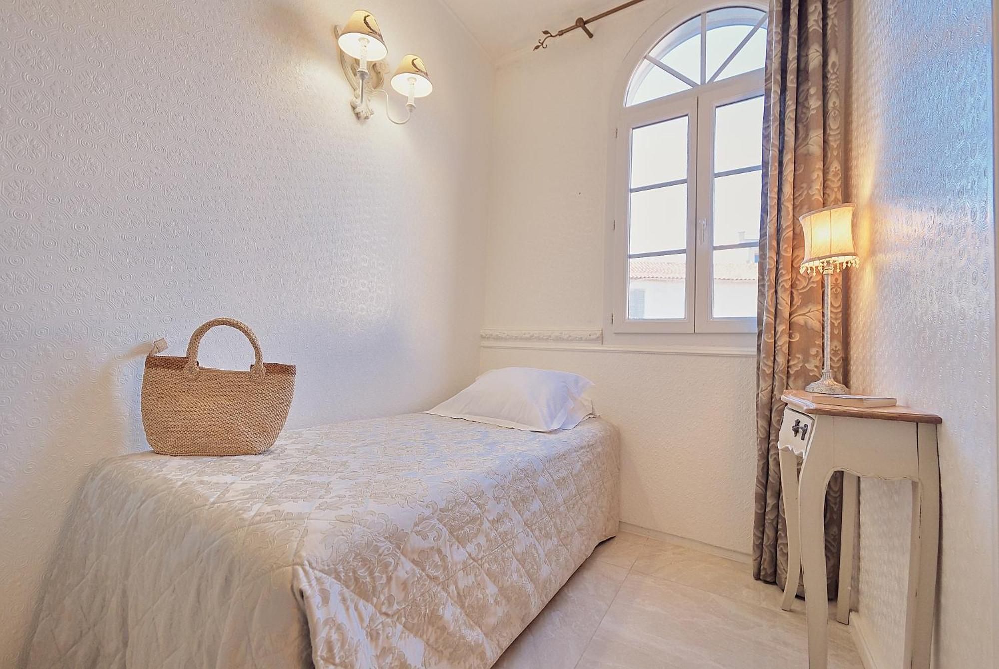 Le Magnolia Hotel Calvi  Bagian luar foto