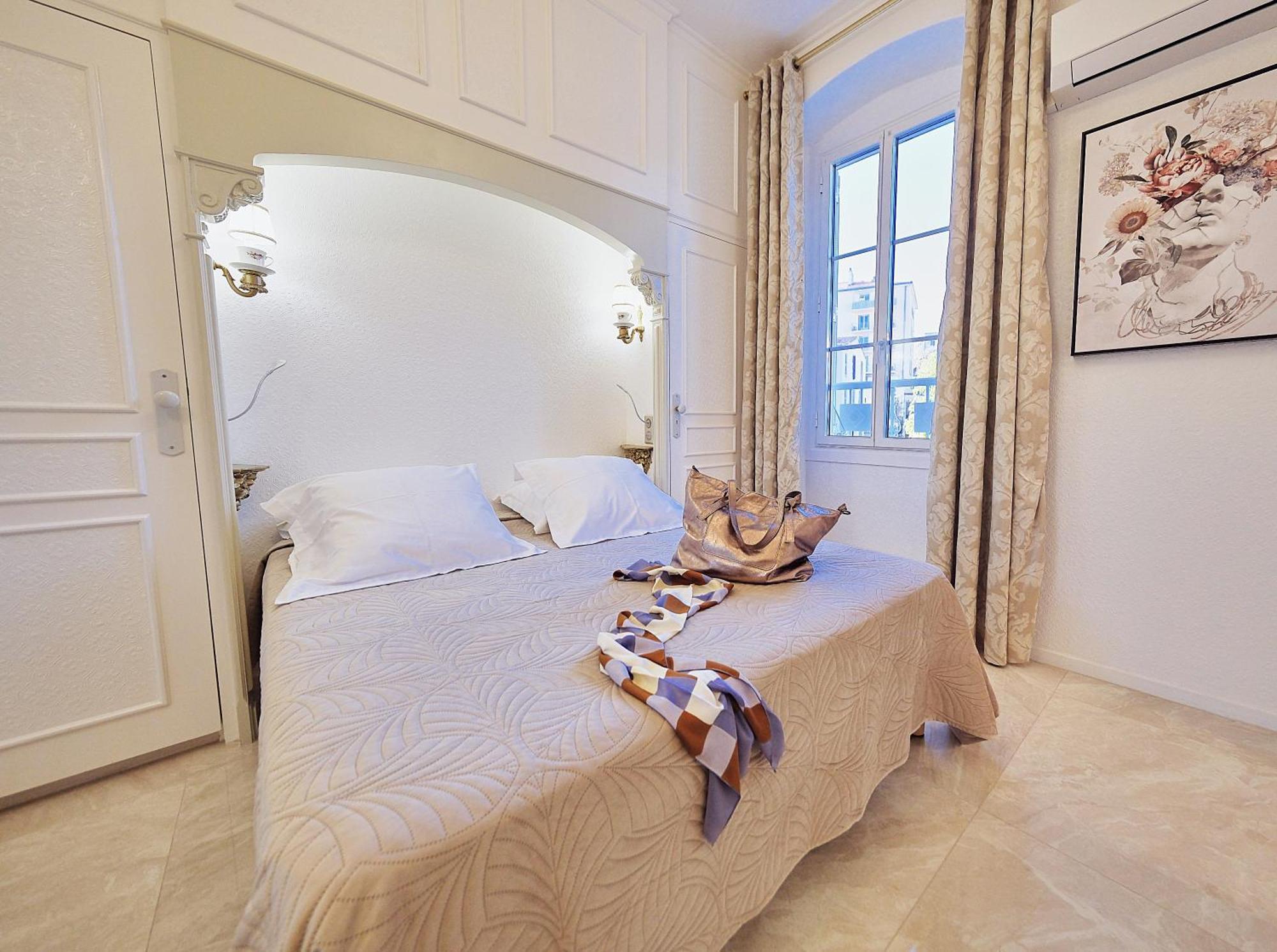 Le Magnolia Hotel Calvi  Bagian luar foto
