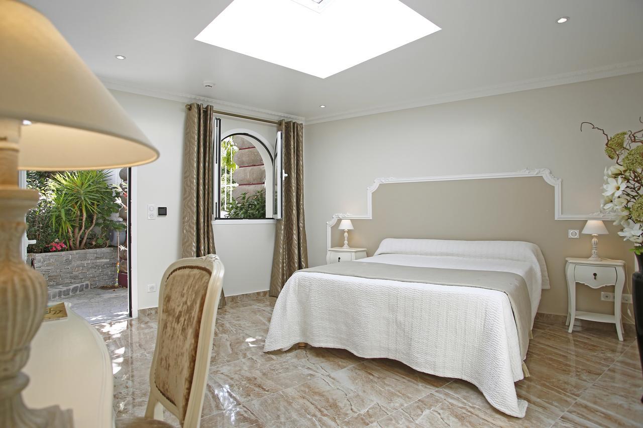 Le Magnolia Hotel Calvi  Bagian luar foto